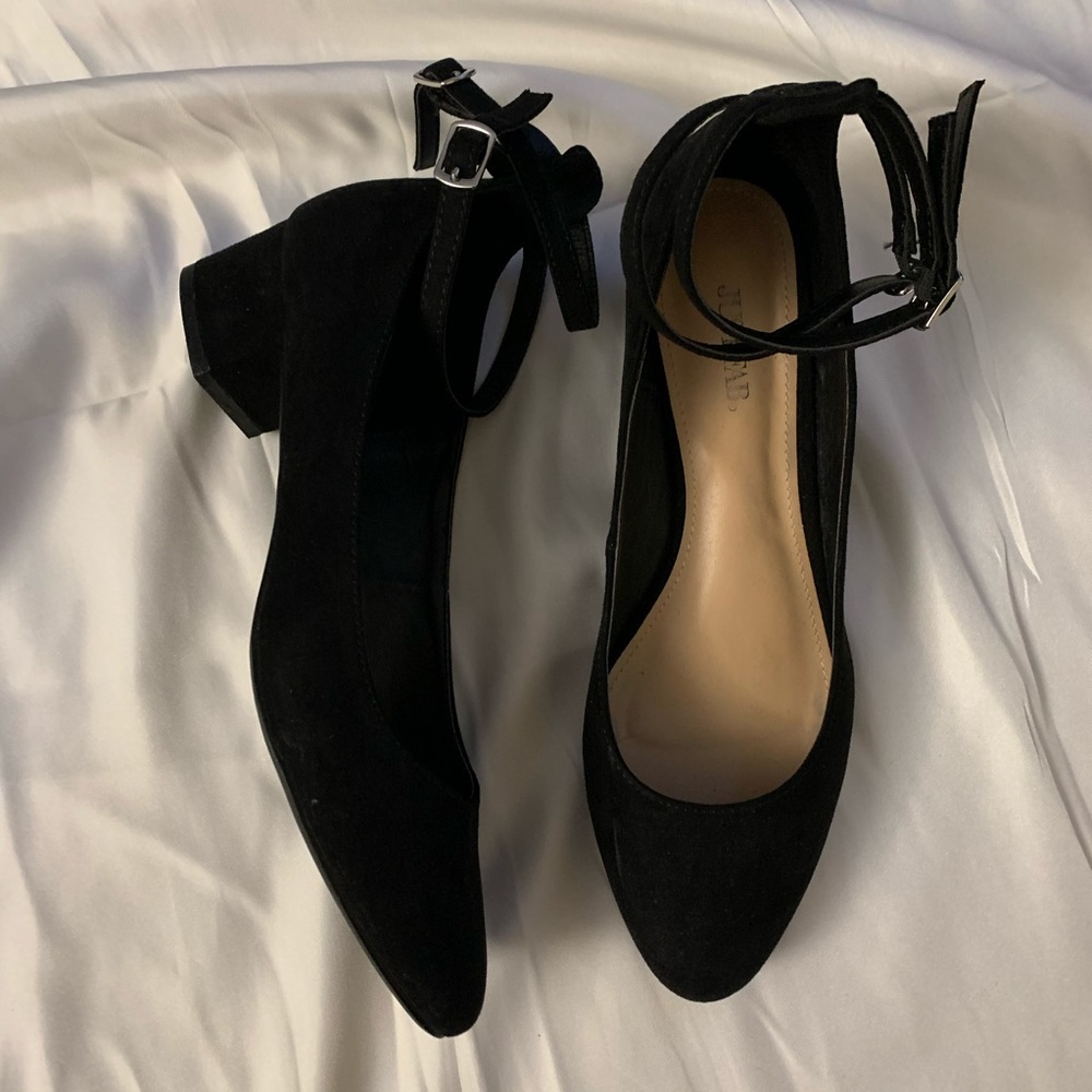 JustFab size 10 Kitten heels